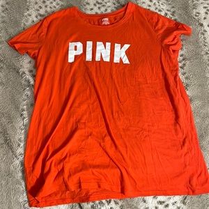 Pink tshirt